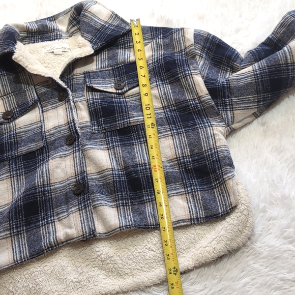 🔴LOWEST! Vintage Havana Sherpa Lined Oversized Shacket - Navy/Cream Plaid - Picture 11 of 11